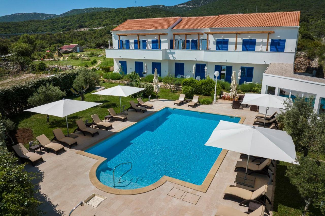 Hotel Manora Nerezine Exterior photo