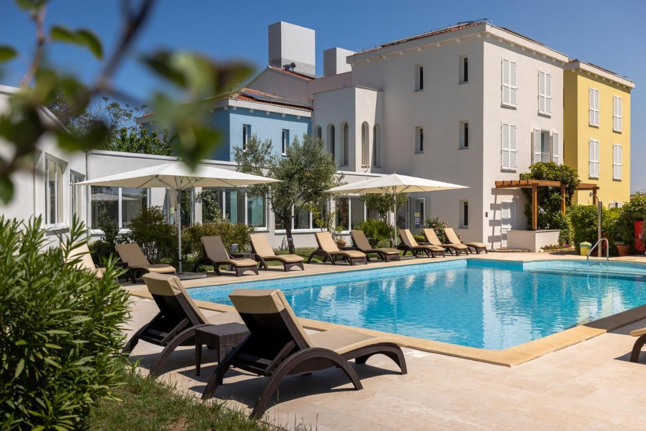 Hotel Manora Nerezine Exterior photo