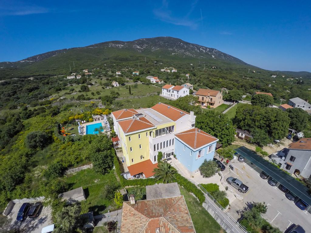 Hotel Manora Nerezine Exterior photo